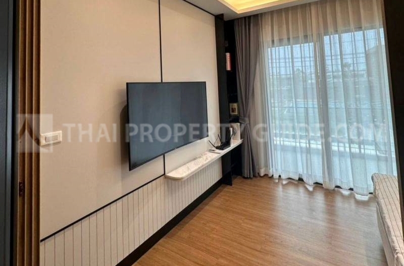 House with Shared Pool in Bangnatrad 